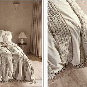 Duvet cover set from Simons (king size)